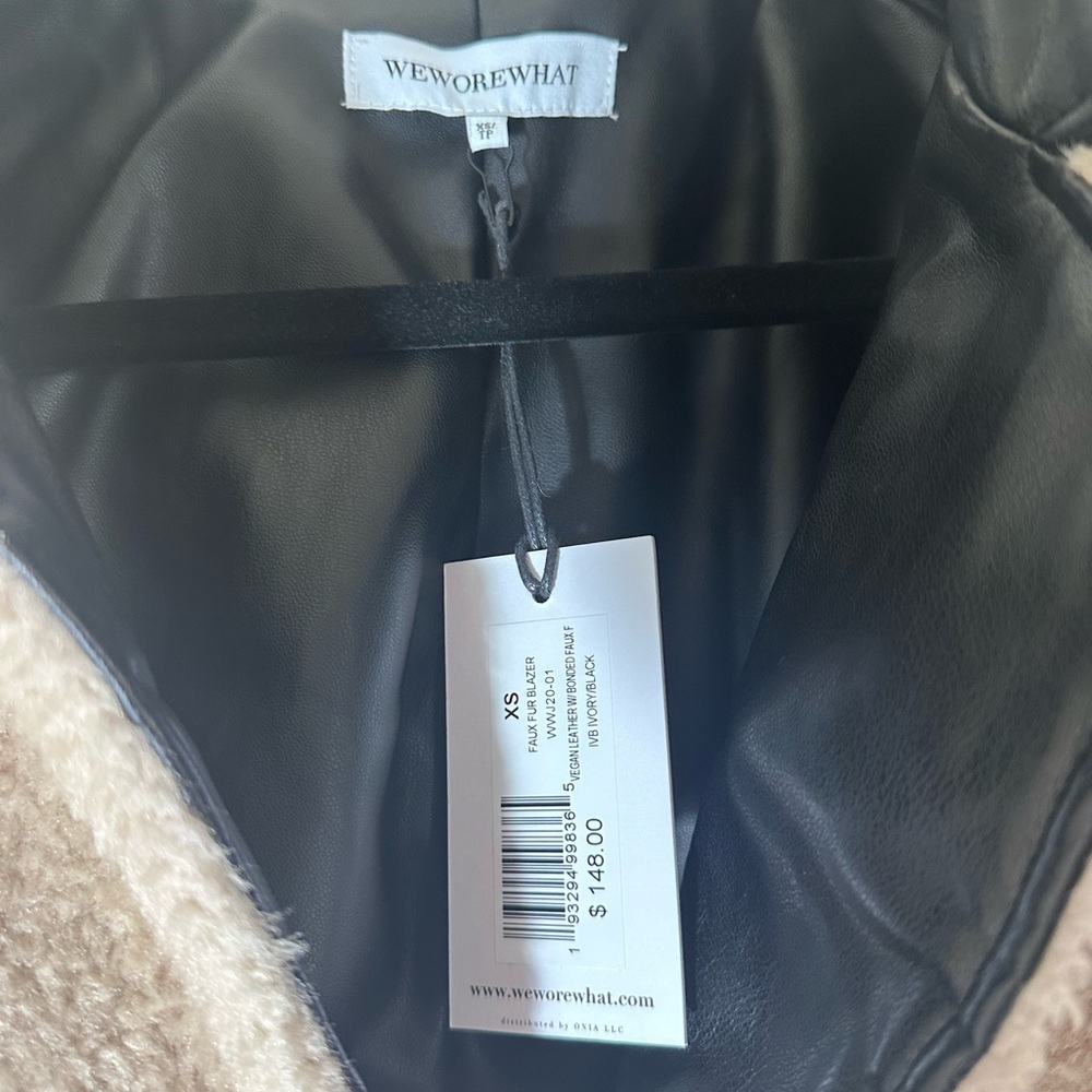 Weworewhat Faux Fur Blazer Ivory and black XS NWT - Picture 5 of 8